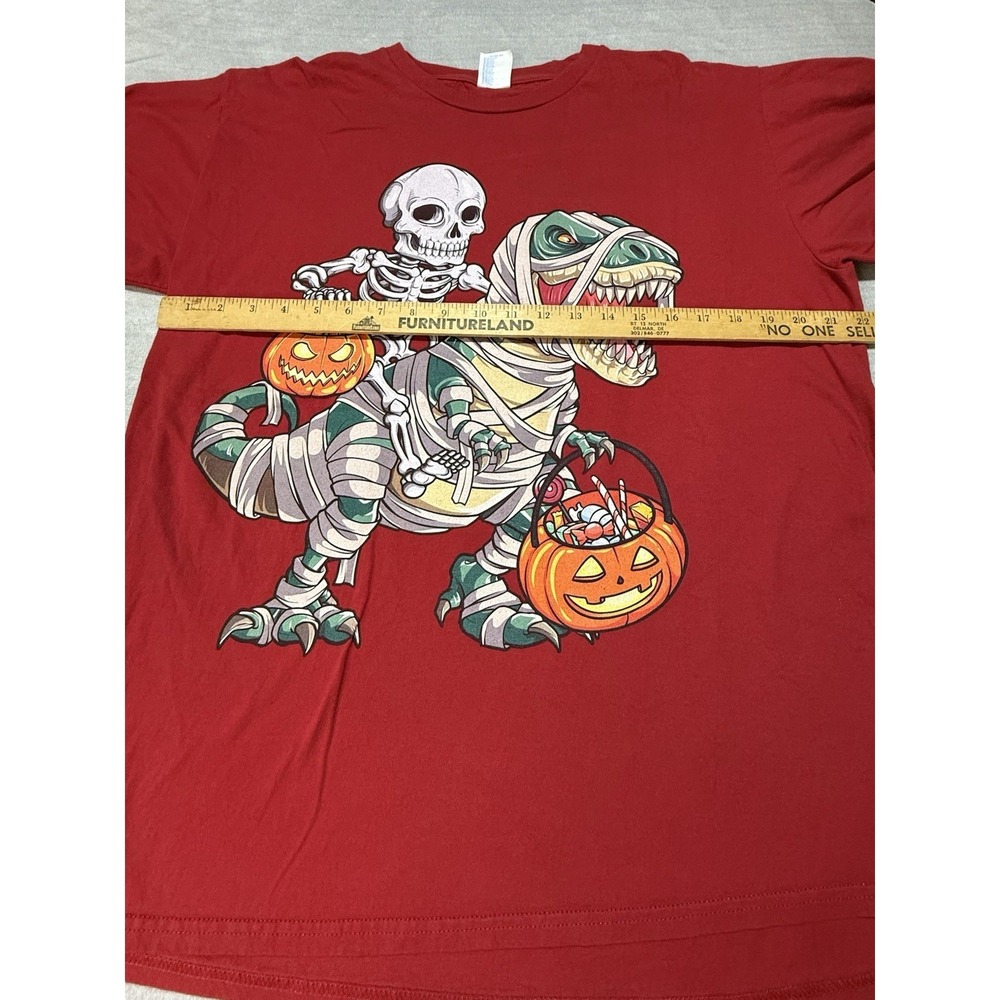 Funny‎ Skeleton Riding Mummy T-Rex Dinosaur Halloween T-Shirt Red Men's XL - Picture 3 of 5